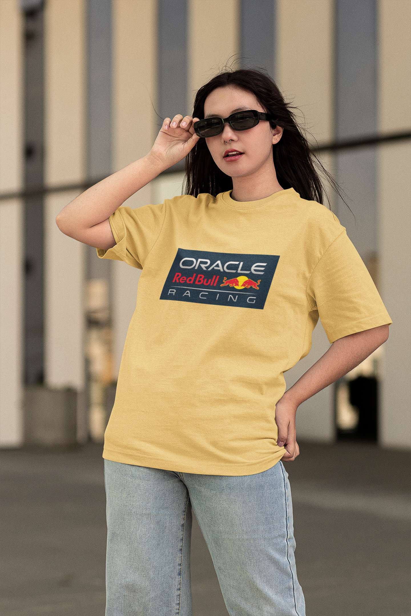 Unisex Relaxed Fit T-Shirt with "Oracle Red Bull Racing" Print