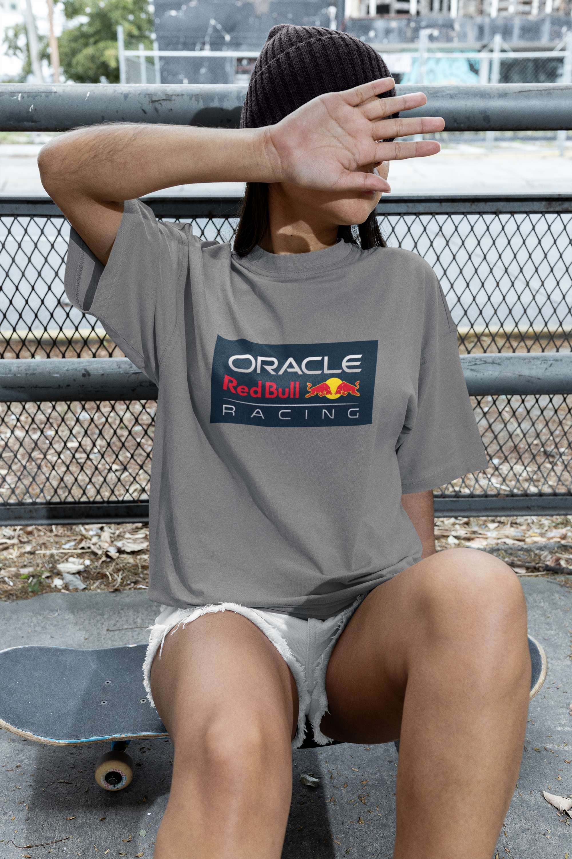 Unisex Relaxed Fit T-Shirt with "Oracle Red Bull Racing" Print