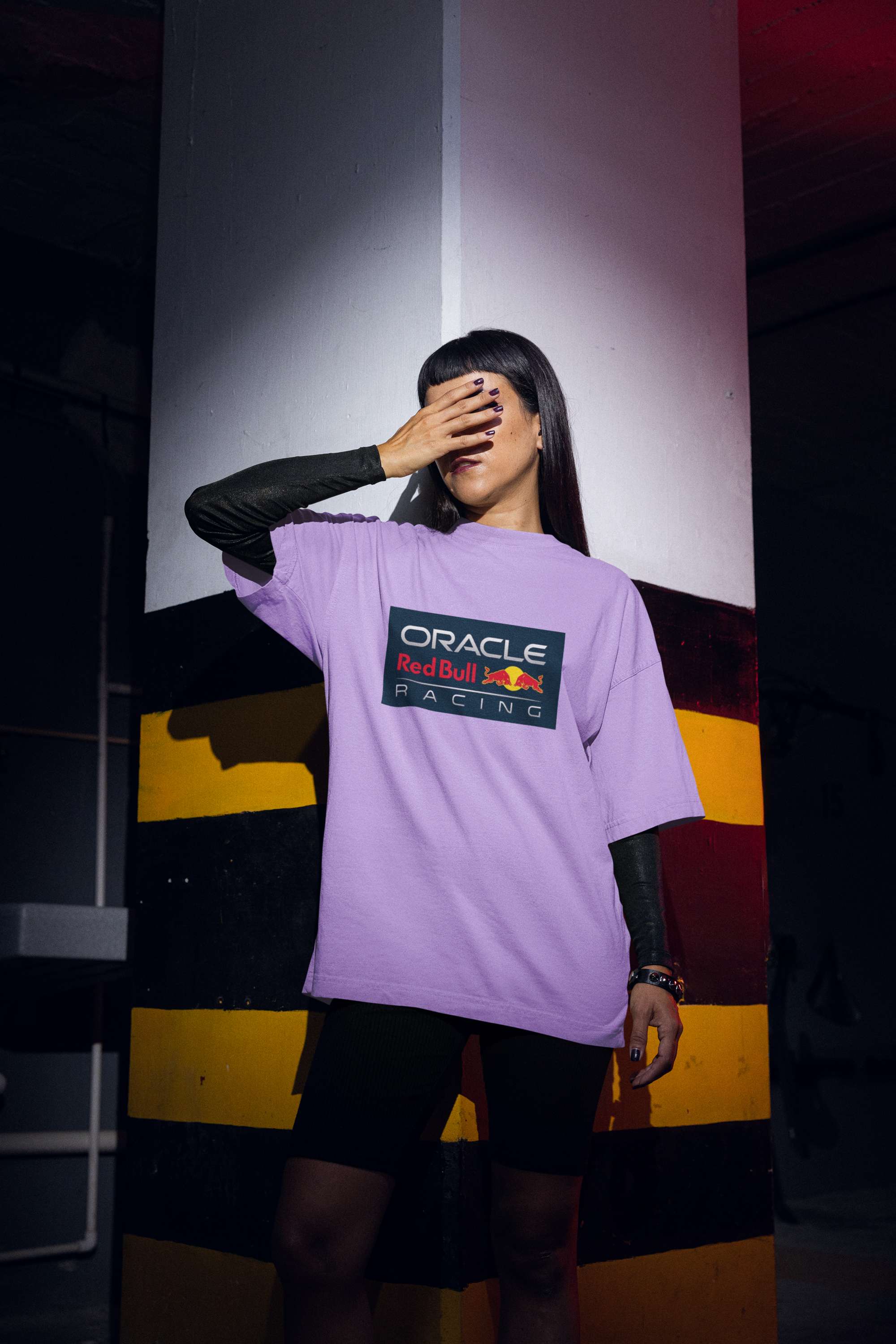 Unisex Relaxed Fit T-Shirt with "Oracle Red Bull Racing" Print