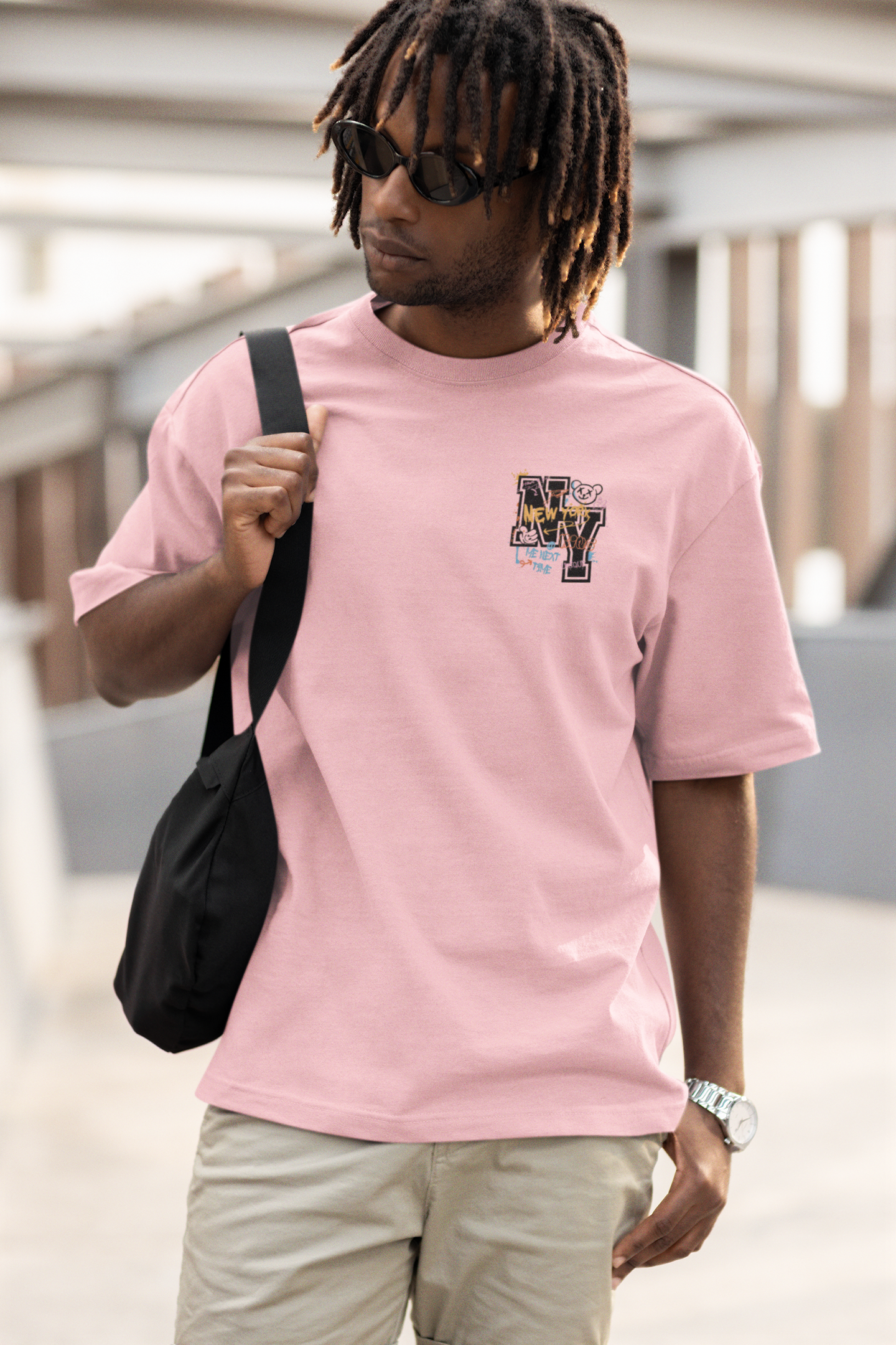 Unisex Relaxed Fit T-Shirt with "Street" Print