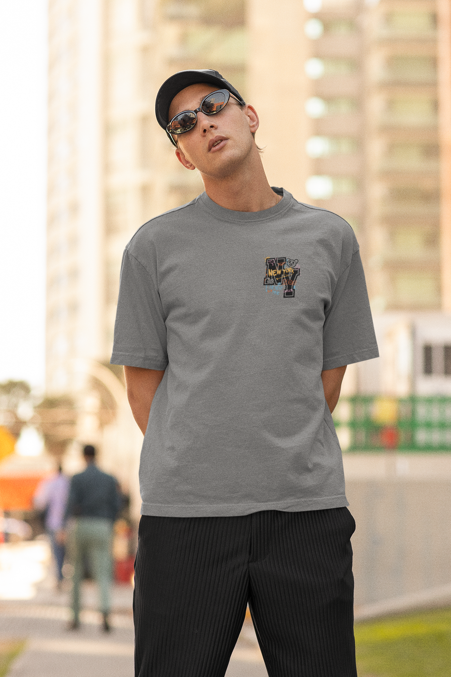 Unisex Relaxed Fit T-Shirt with "Street" Print