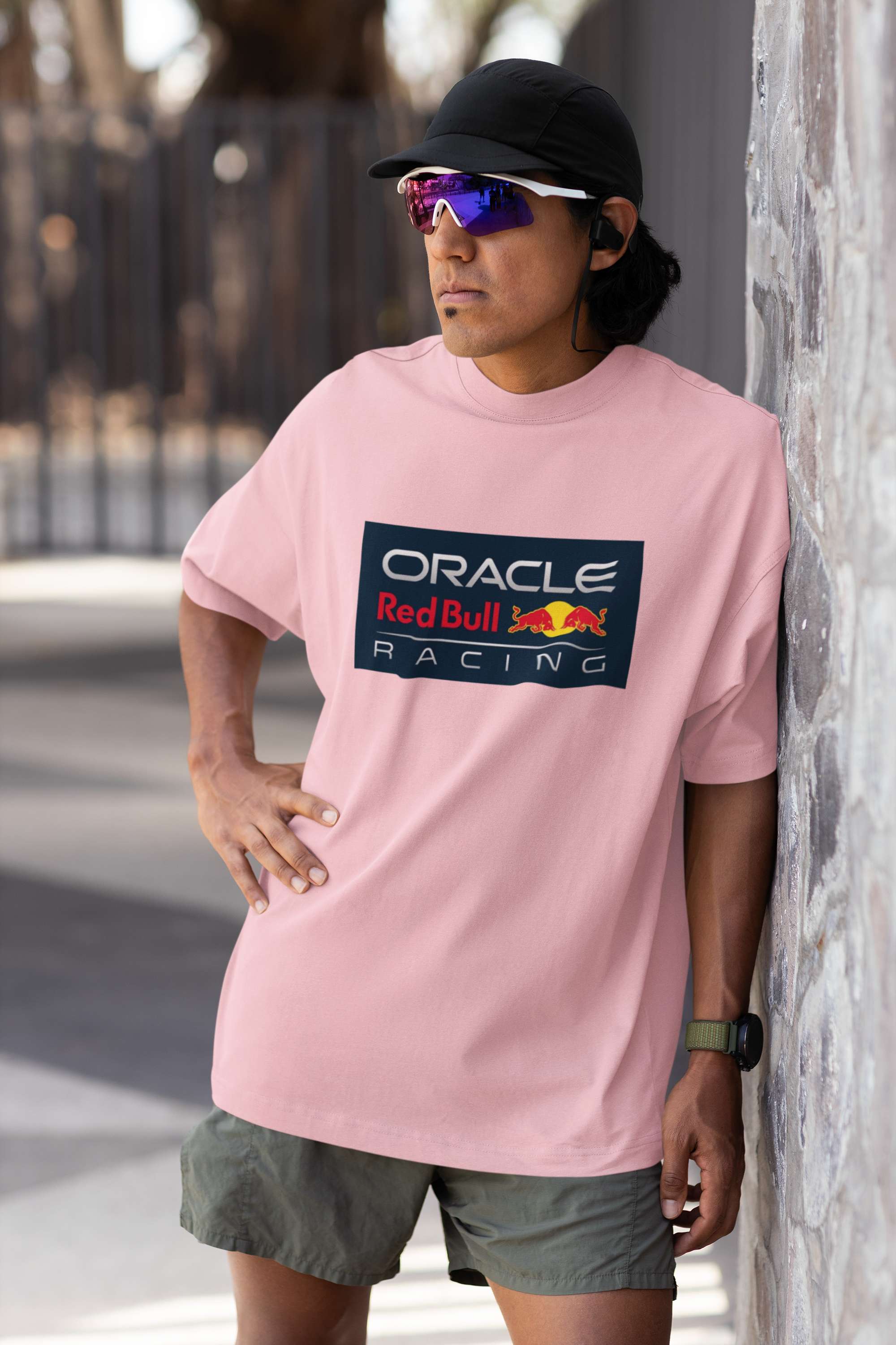 Unisex Relaxed Fit T-Shirt with "Oracle Red Bull Racing" Print